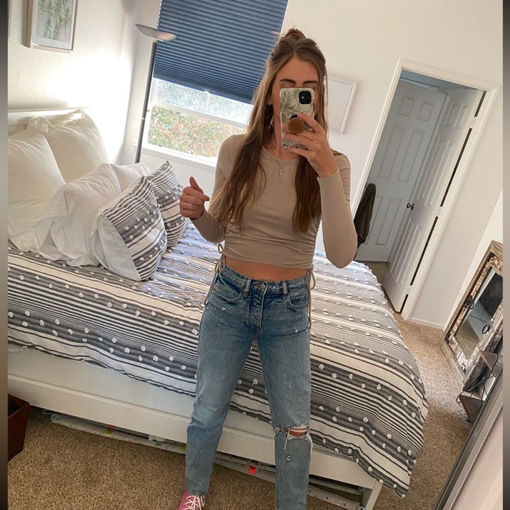 Abercrombie Soft AF Long sleeve crop top